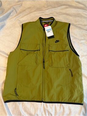 Nike Men's Olive Green Utility Vest with Black Trim